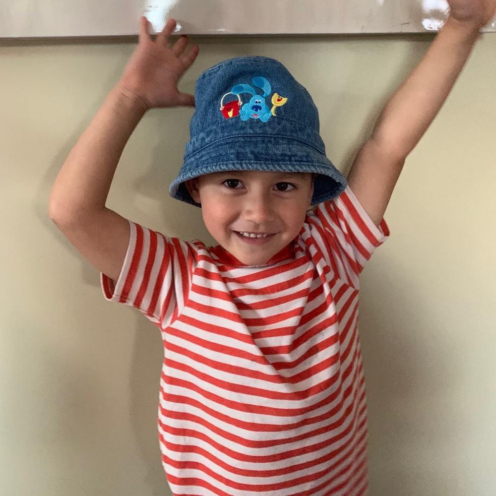 Vintage Blue’s Clues denim bucket hat 😍